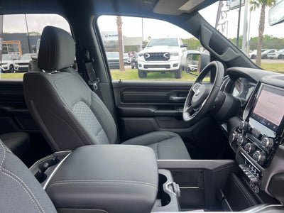 2026 RAM 1500 RAM 1500 EXPRESS CREW CAB 4X4 5'7' BOX