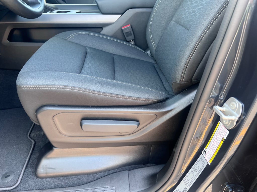 2026 RAM 1500 RAM 1500 EXPRESS CREW CAB 4X4 5'7' BOX