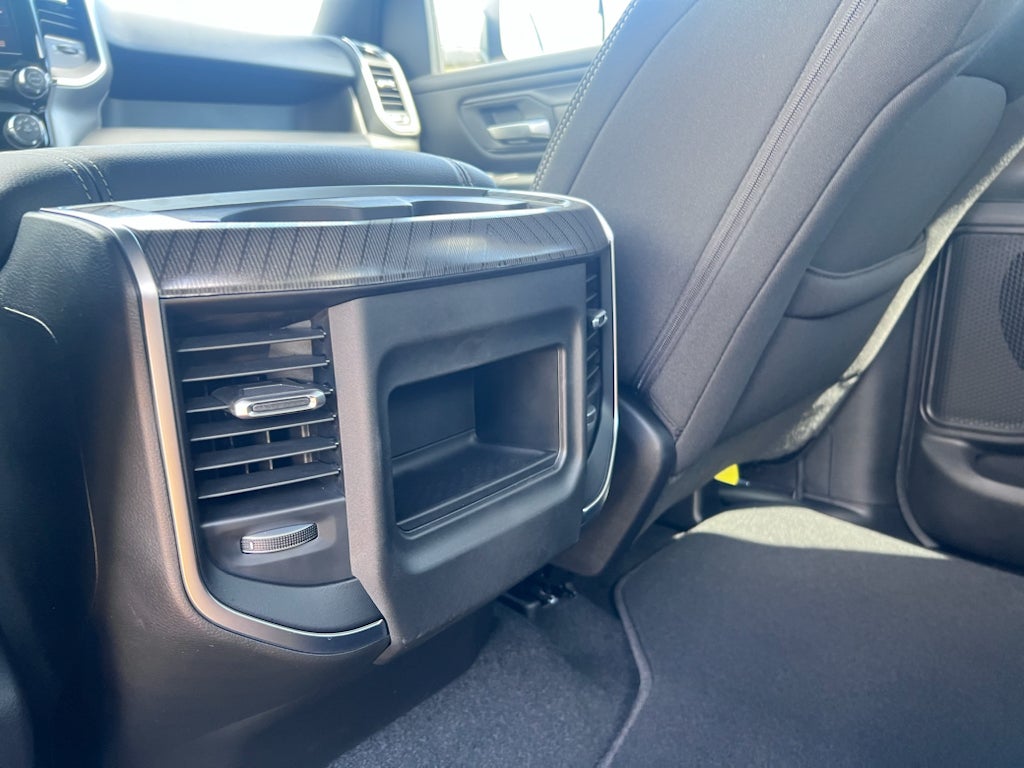 2026 RAM 1500 RAM 1500 EXPRESS CREW CAB 4X4 5'7' BOX