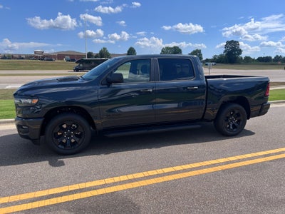 2026 RAM 1500 RAM 1500 EXPRESS CREW CAB 4X4 5'7' BOX