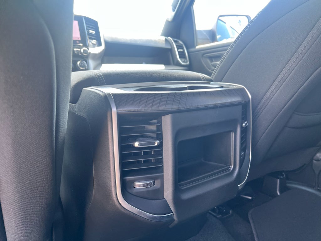 2026 RAM 1500 RAM 1500 EXPRESS CREW CAB 4X4 5'7' BOX