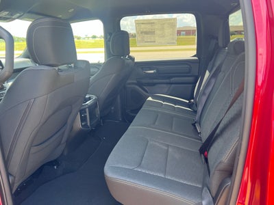 2026 RAM 1500 RAM 1500 EXPRESS CREW CAB 4X4 5'7' BOX