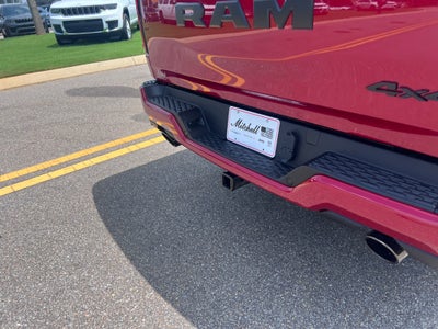 2026 RAM 1500 RAM 1500 EXPRESS CREW CAB 4X4 5'7' BOX