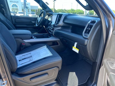 2026 RAM 1500 RAM 1500 EXPRESS CREW CAB 4X4 5'7' BOX