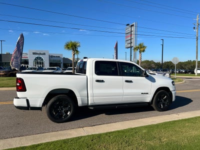 2027 RAM 1500 RAM 1500 EXPRESS CREW CAB 4X4 5'7' BOX