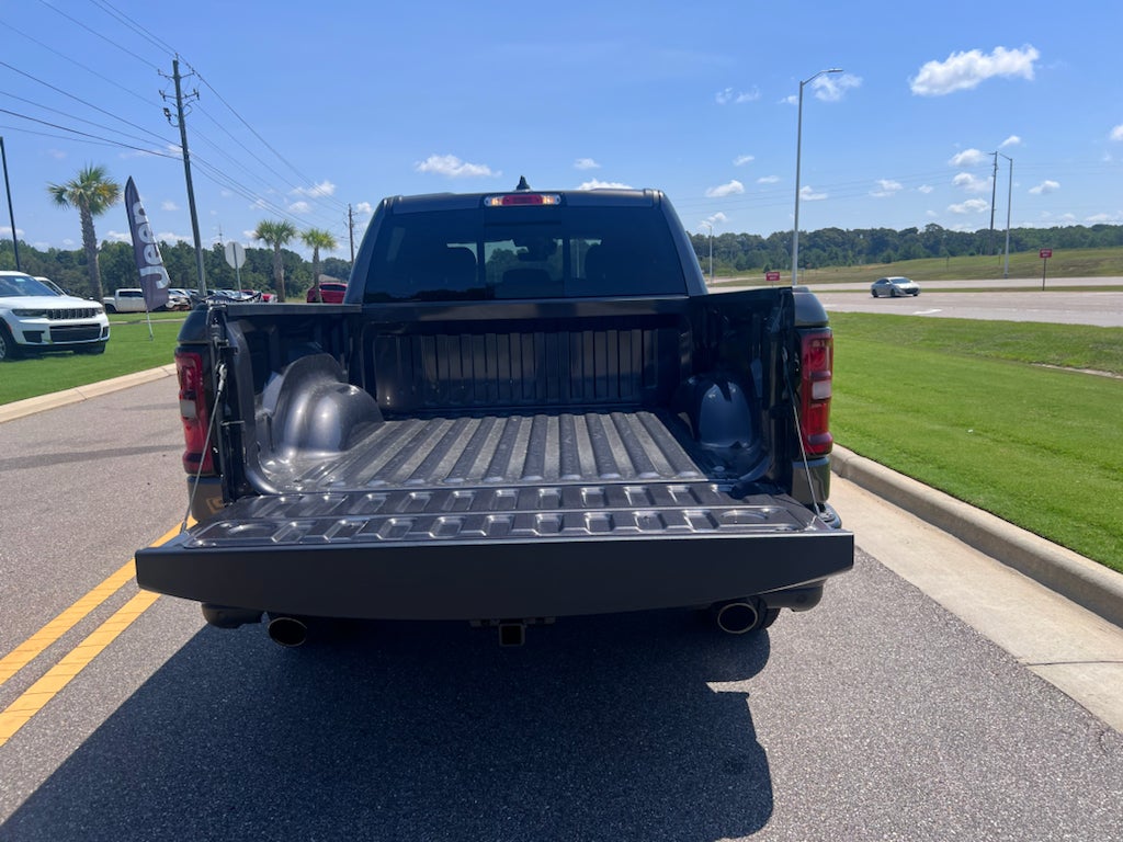2026 RAM 1500 RAM 1500 EXPRESS CREW CAB 4X4 5'7' BOX