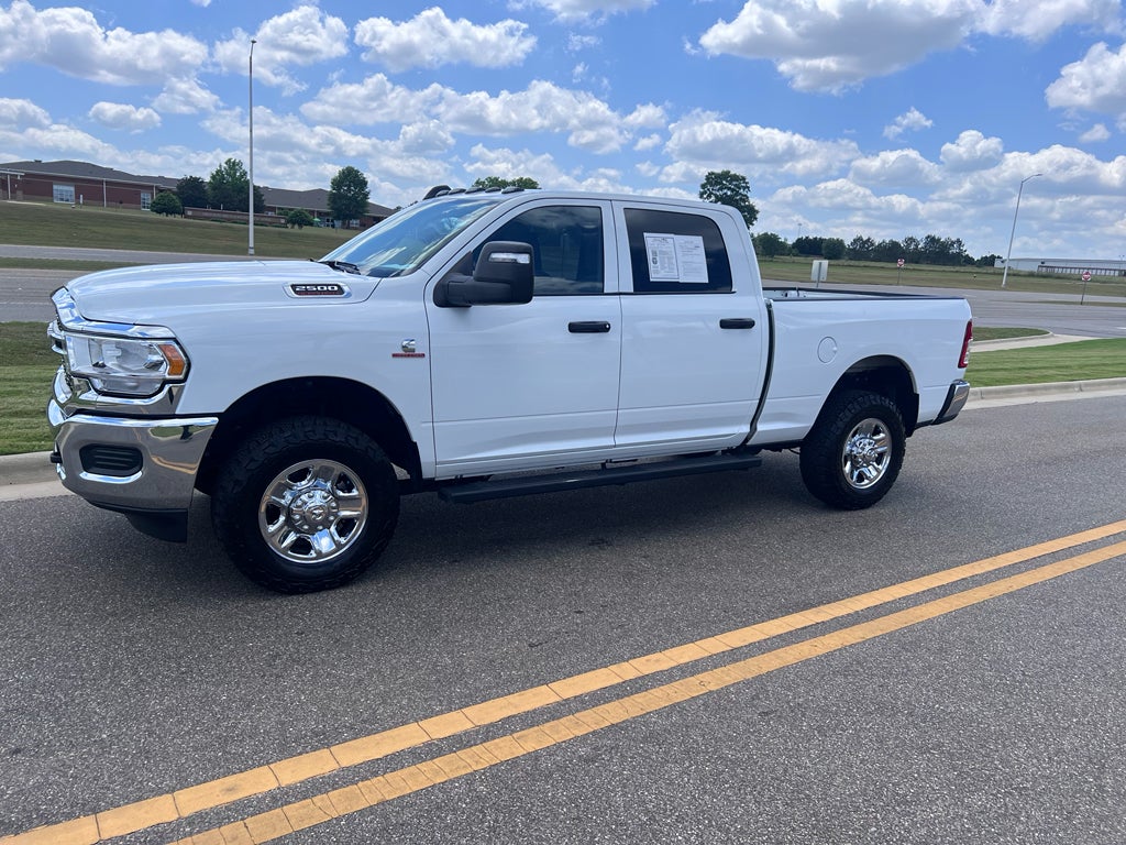 2024 RAM 2500 Tradesman Crew Cab 4x4 6'4' Box