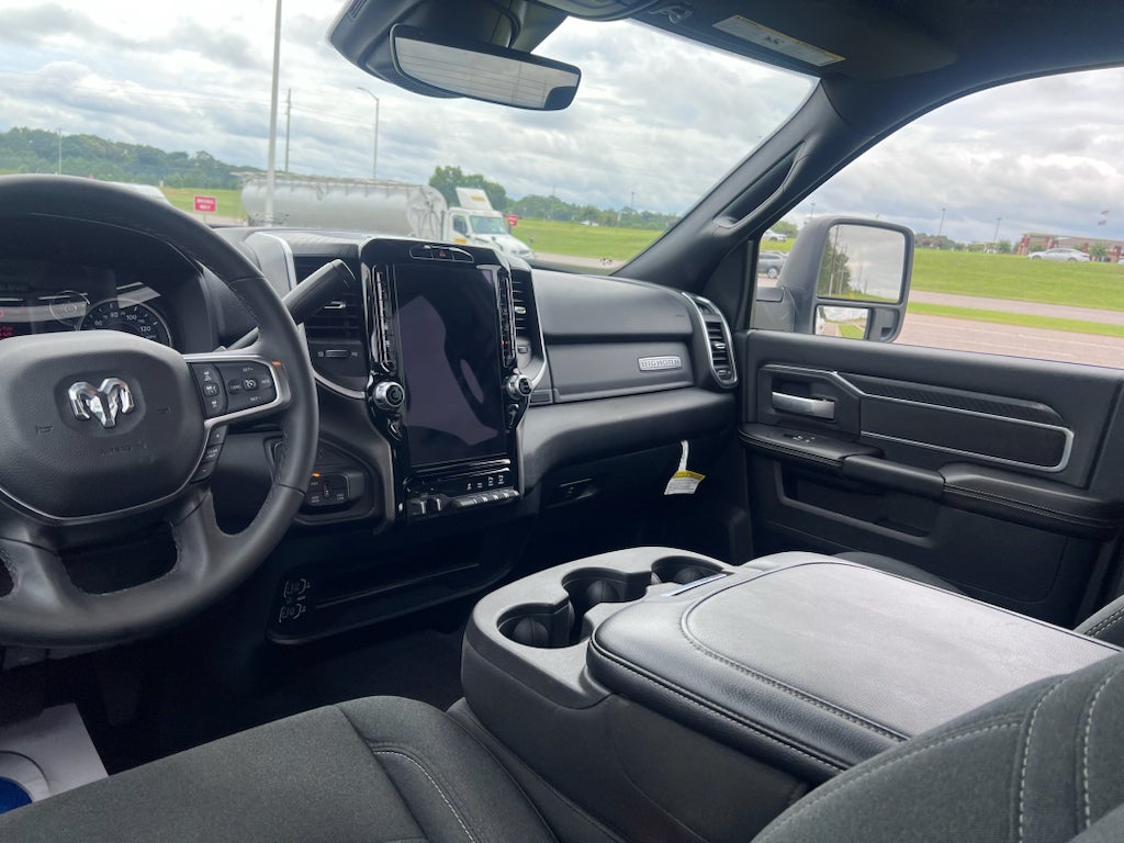 2026 RAM 2500 Big Horn Crew Cab 4x4 6'4' Box