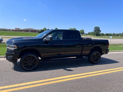 2024 RAM 2500 Laramie Crew Cab 4x4 6'4' Box