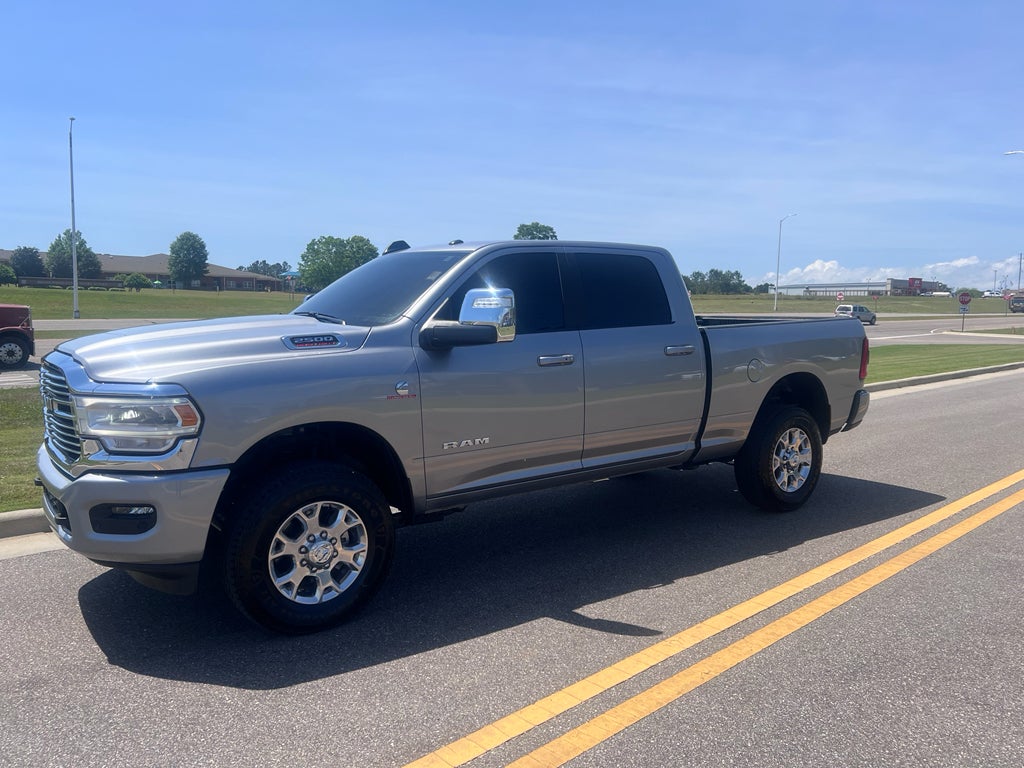 2024 RAM 2500 Laramie Crew Cab 4x4 6'4' Box