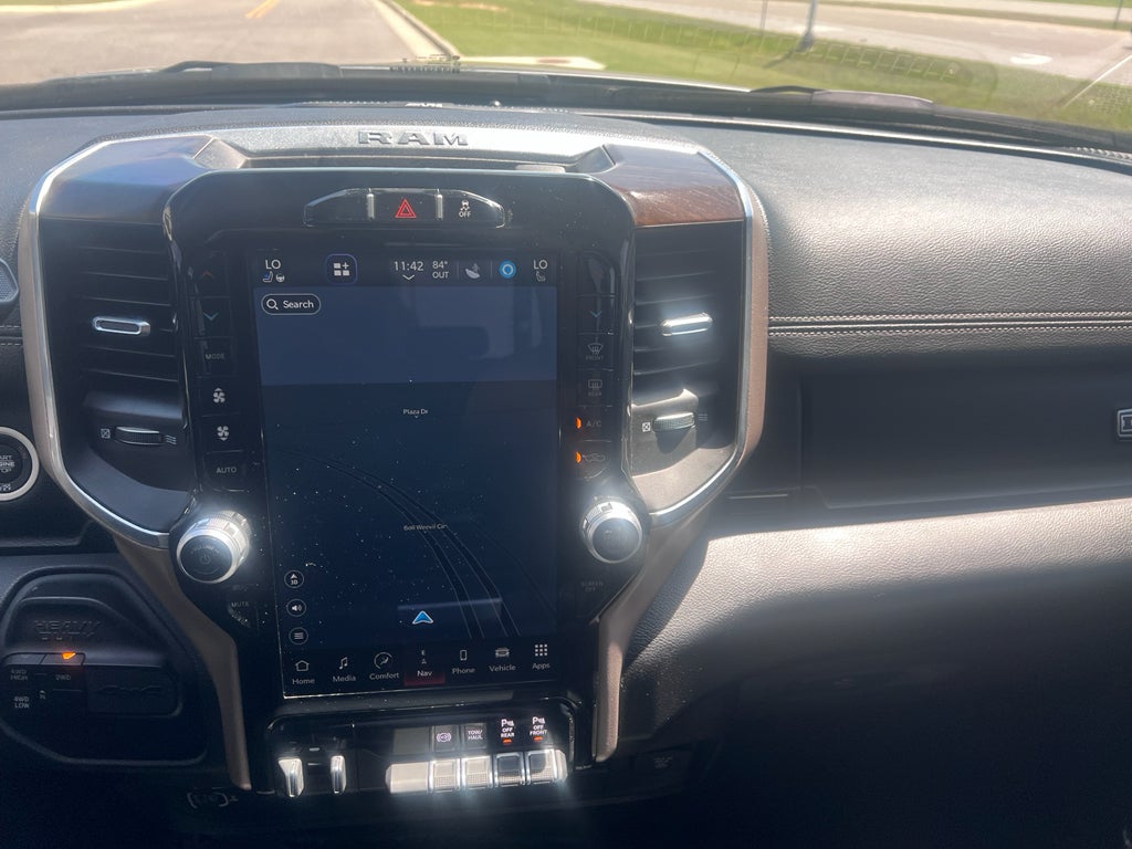 2024 RAM 2500 Laramie Crew Cab 4x4 6'4' Box