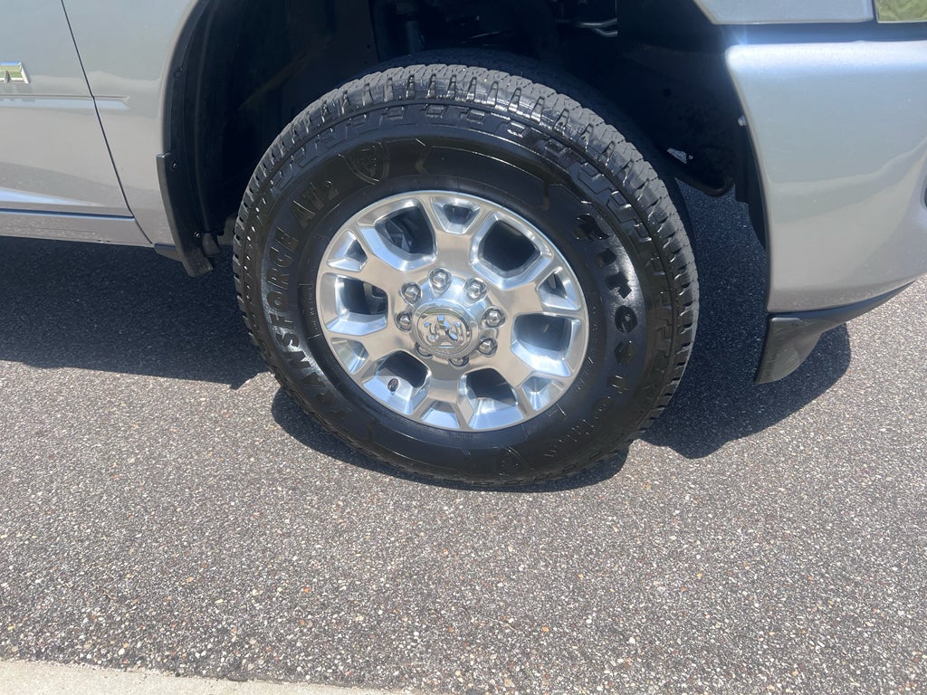 2024 RAM 2500 Laramie Crew Cab 4x4 6'4' Box