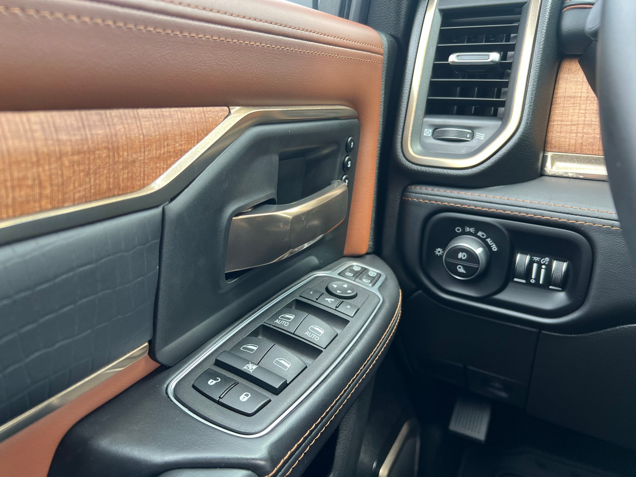 2024 RAM 2500 Limited Longhorn Crew Cab 4x4 6'4' Box