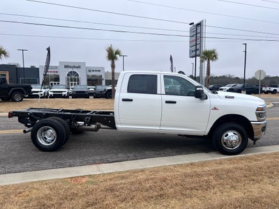 2026 RAM 3500 Chassis RAM 3500 TRADESMAN CREW CAB CHASSIS 4X4 60' CA