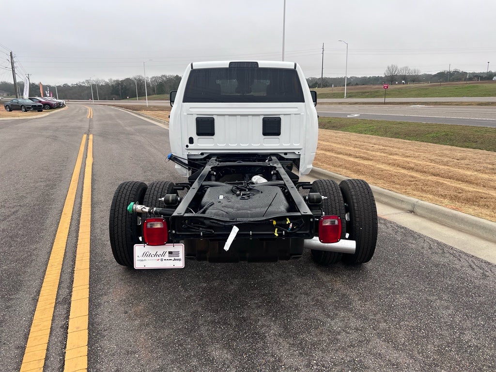 2026 RAM 3500 Chassis RAM 3500 TRADESMAN CREW CAB CHASSIS 4X4 60' CA