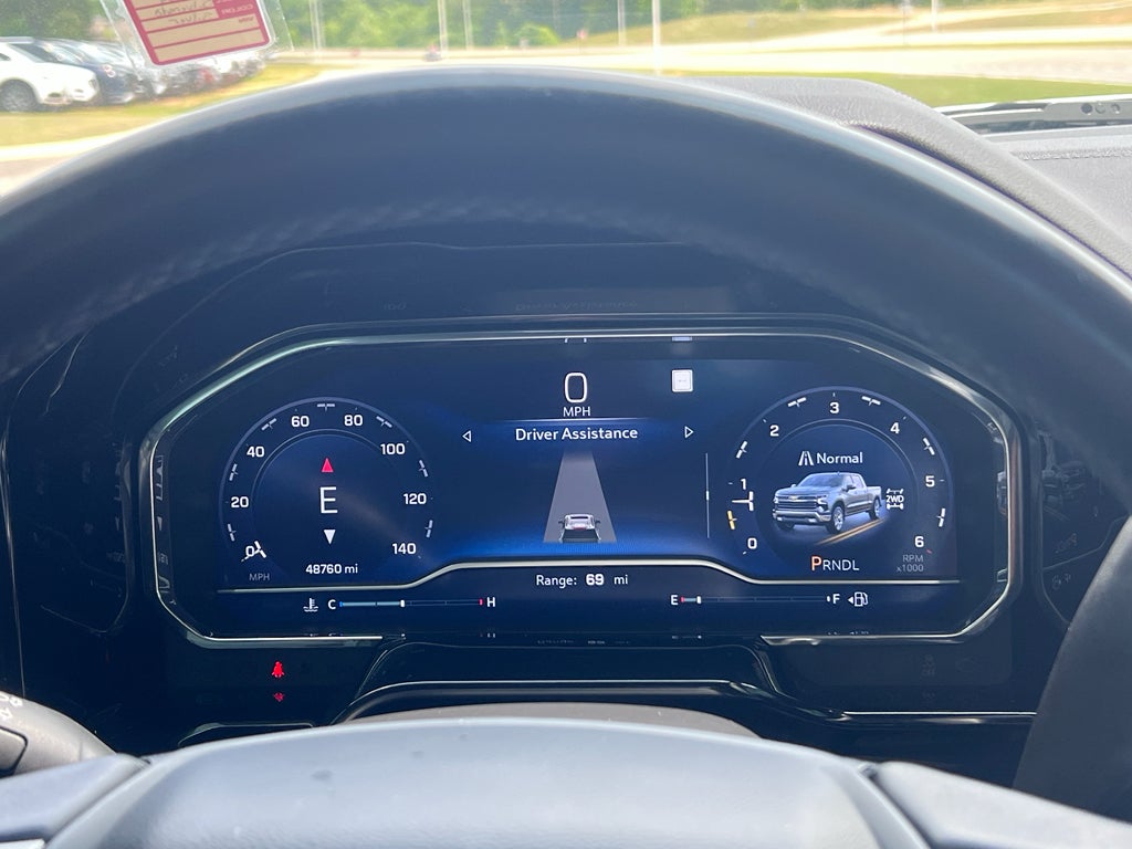 2022 Chevrolet Silverado 4WD Crew Cab Short Bed LT with 2FL