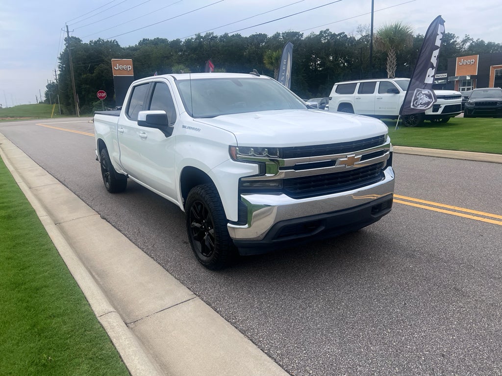 2020 Chevrolet Silverado 4WD Crew Cab Standard Bed LT