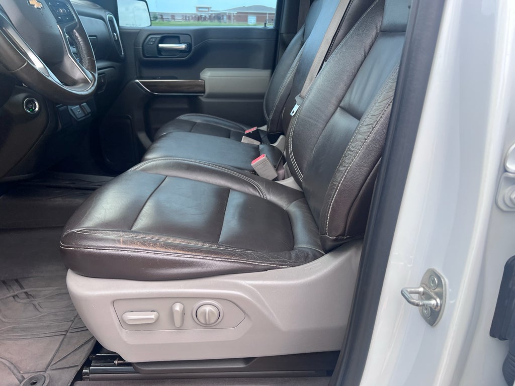 2020 Chevrolet Silverado 4WD Crew Cab Standard Bed LT