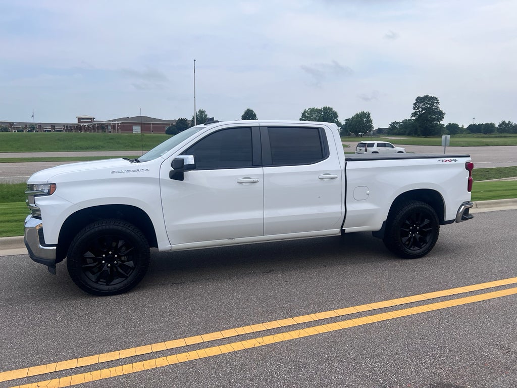 2020 Chevrolet Silverado 4WD Crew Cab Standard Bed LT