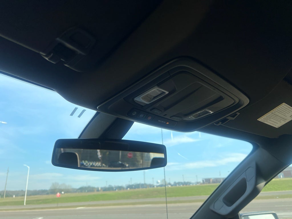 2021 Chevrolet Silverado 4WD Crew Cab Short Bed RST