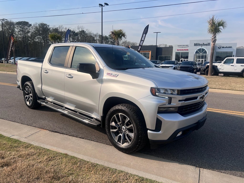 2021 Chevrolet Silverado 4WD Crew Cab Short Bed RST