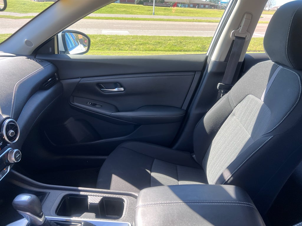 2023 Nissan Sentra SV Xtronic CVT