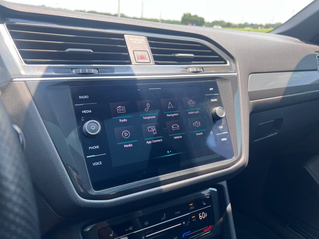 2023 Volkswagen Tiguan 2.0T SE R-Line Black