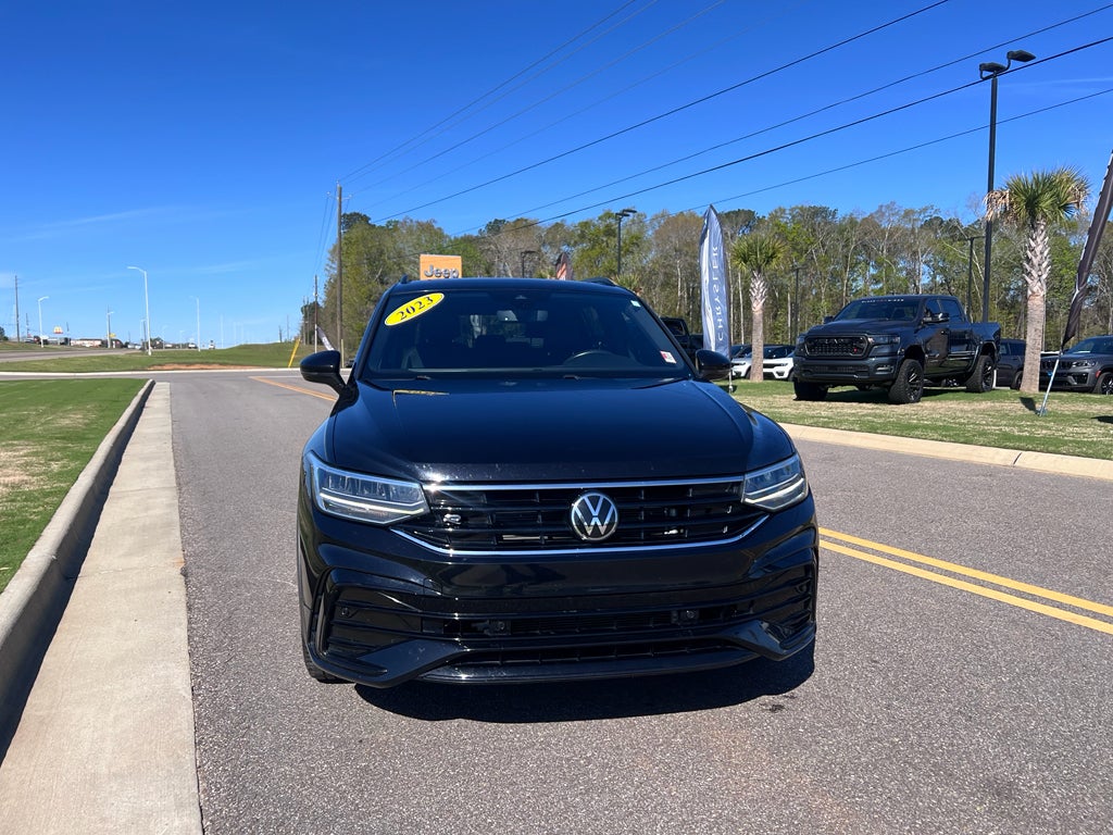 2023 Volkswagen Tiguan 2.0T SE R-Line Black