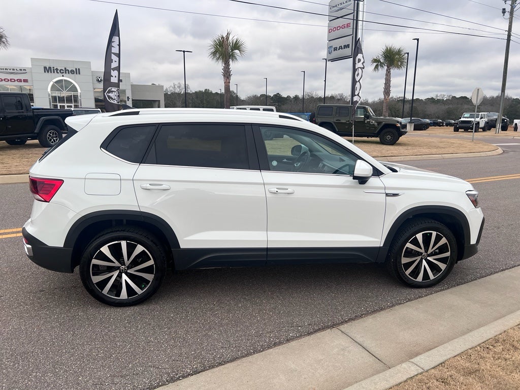 2024 Volkswagen Taos 1.5T SE