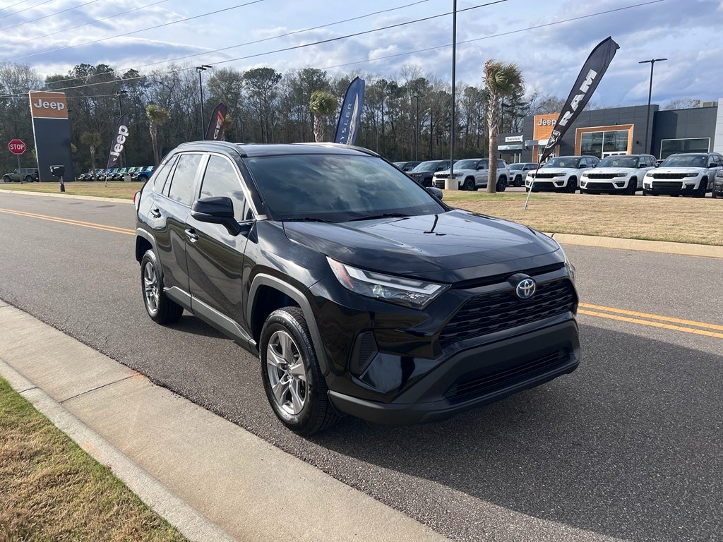 2024 Toyota RAV4 Hybrid XLE