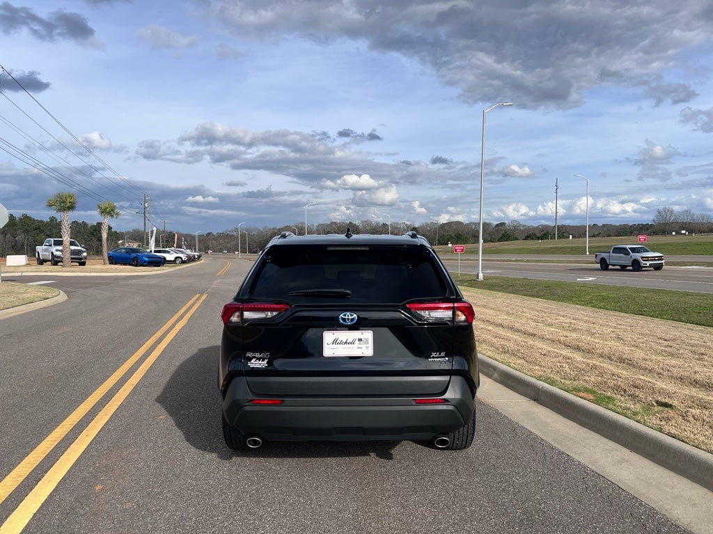 2024 Toyota RAV4 Hybrid XLE