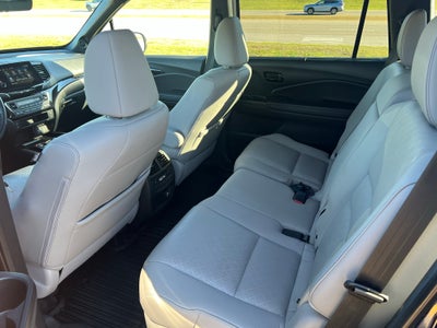 2023 Honda Passport Elite