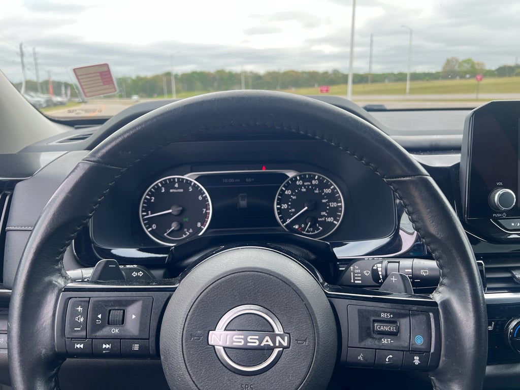 2023 Nissan Pathfinder SV FWD