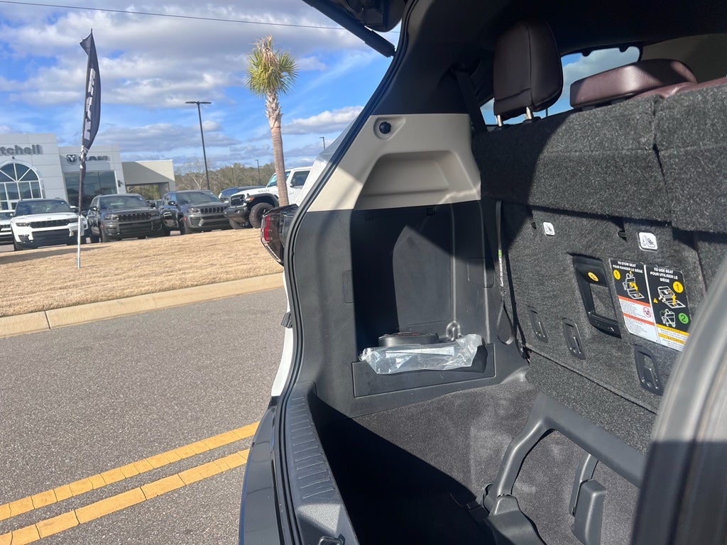 2024 Toyota Sienna Platinum