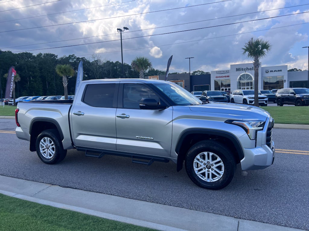 2025 Toyota Tundra SR5