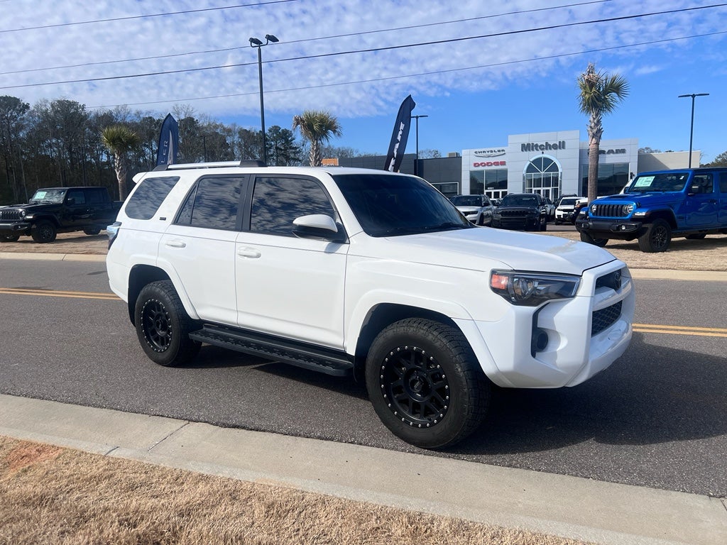 2019 Toyota 4Runner SR5
