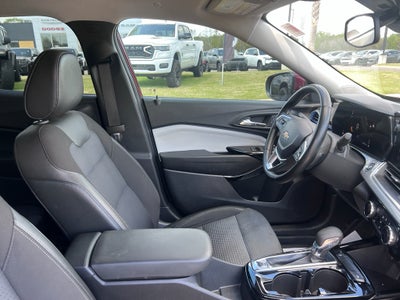 2024 Chevrolet Trax FWD LT