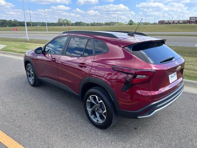 2024 Chevrolet Trax FWD LT