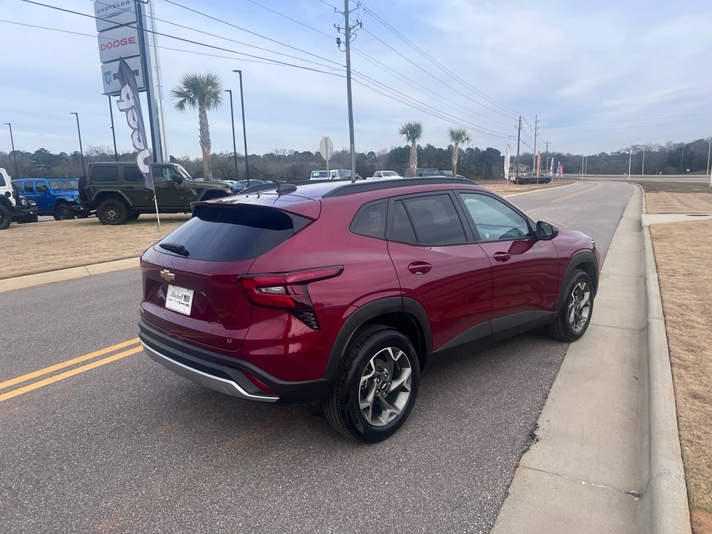 2025 Chevrolet Trax FWD LT