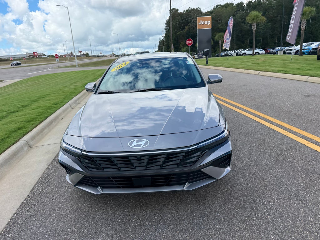 2024 Hyundai Elantra Limited