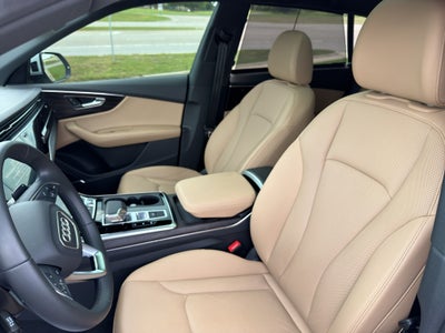 2023 Audi Q8 Premium Plus 55 TFSI quattro Tiptronic