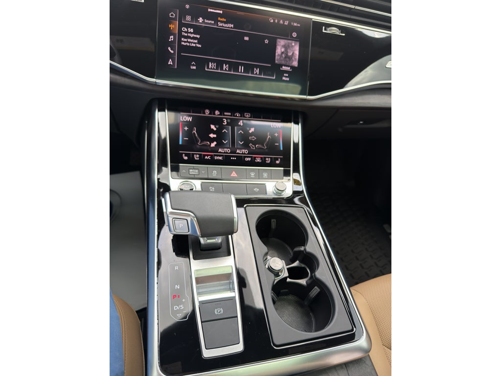 2023 Audi Q8 Premium Plus 55 TFSI quattro Tiptronic
