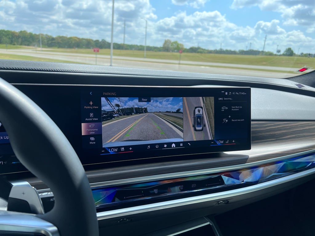 2025 BMW 7 series 740i