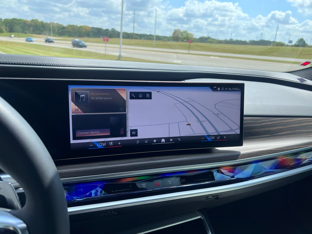 2025 BMW 7 series 740i