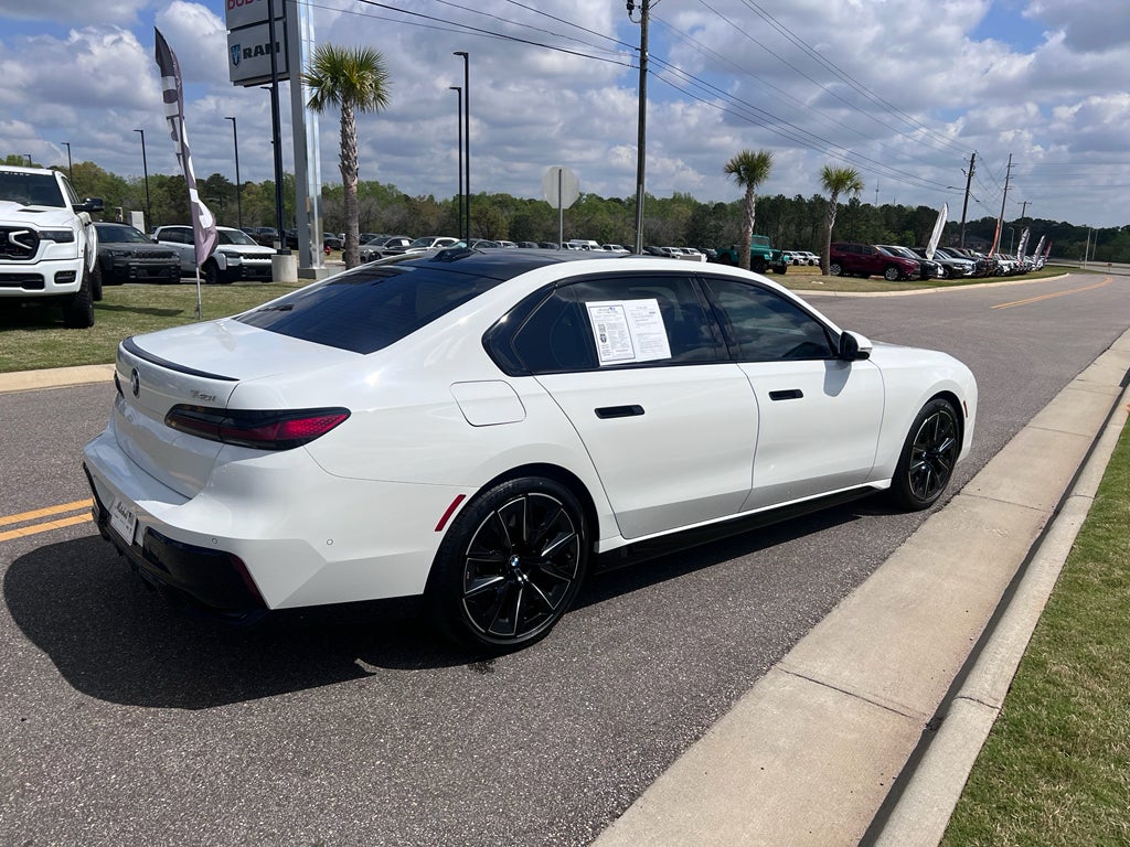 2025 BMW 7 series 740i