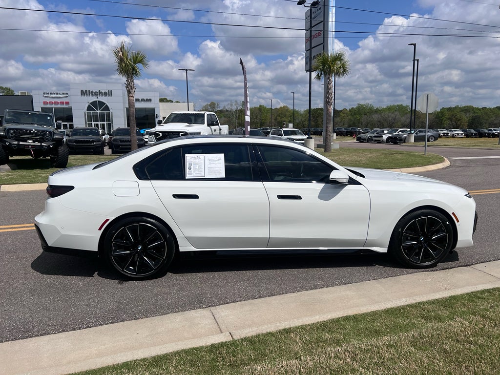 2025 BMW 7 series 740i