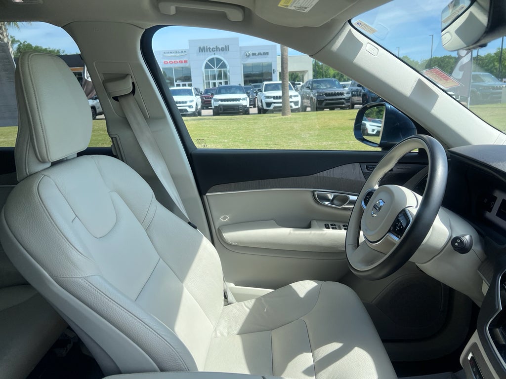 2023 Volvo XC90 B6 Plus 7-Seater