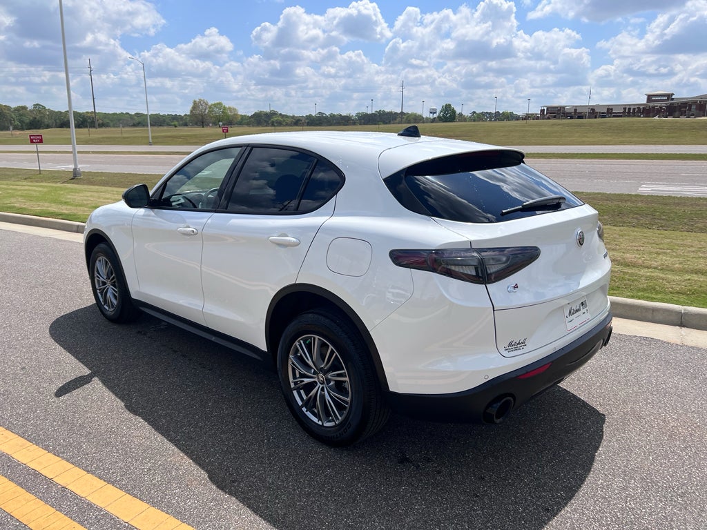 2024 Alfa Romeo Stelvio Sprint AWD